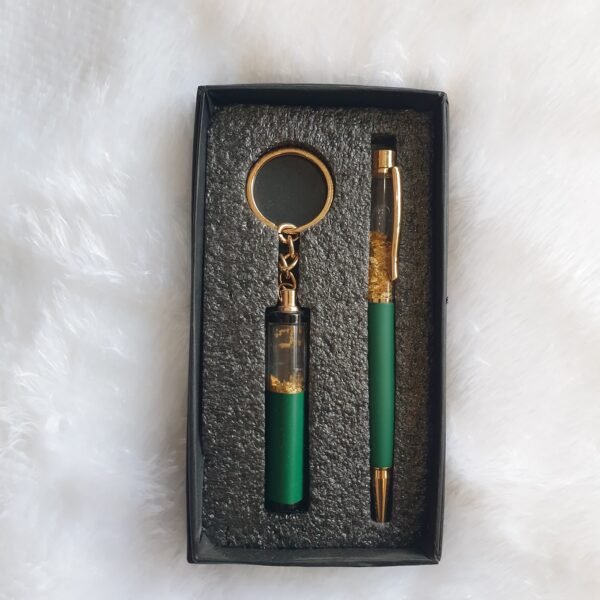 Combo Green Light Pen and Keychain: Perfect for Gifting